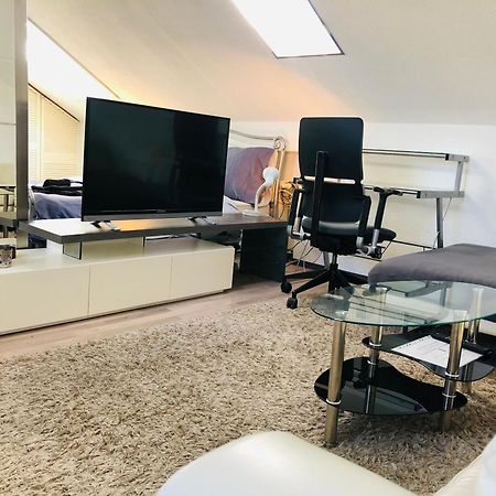 Caleva'S Bnb Pforzheim Exteriör bild