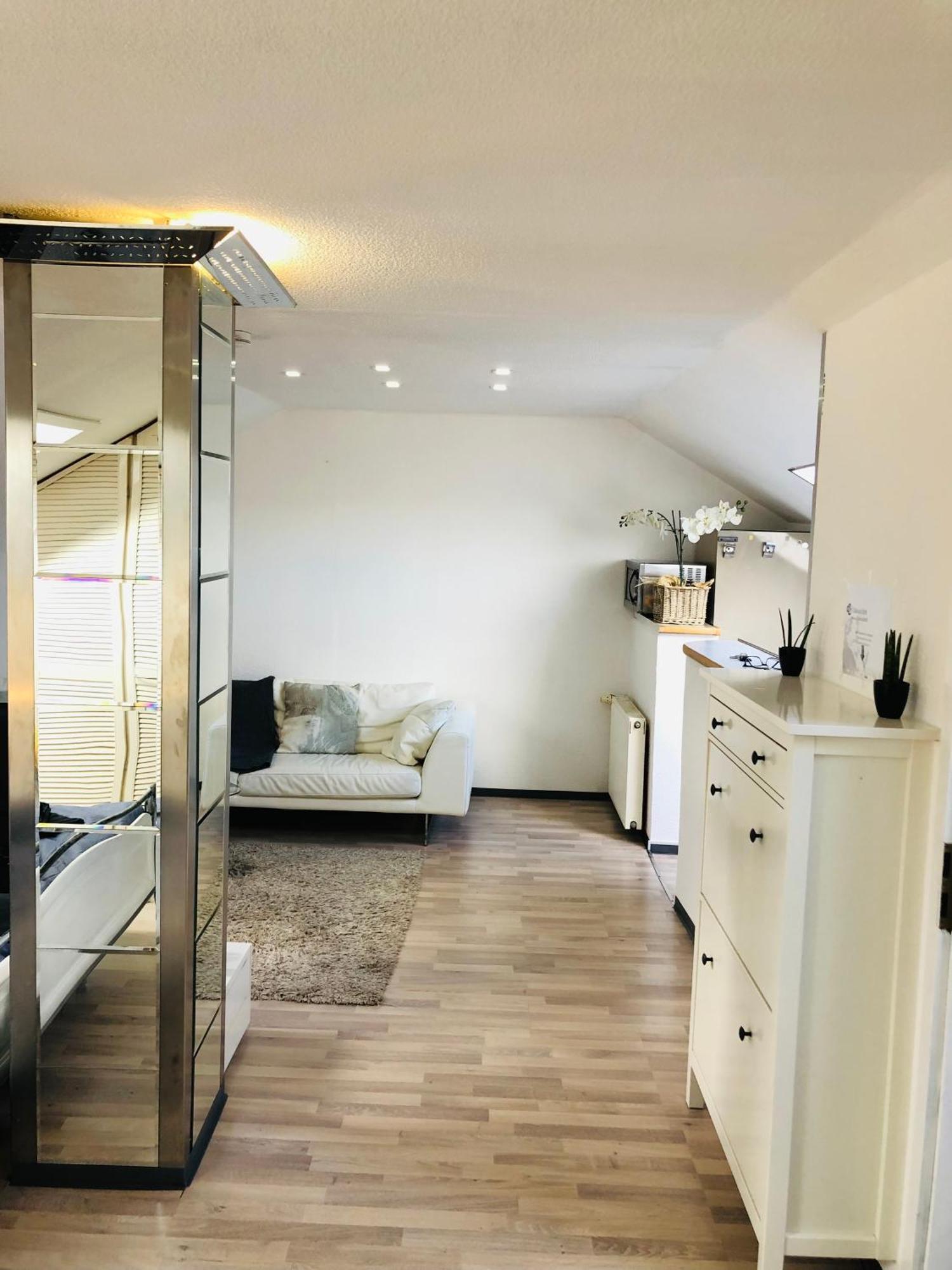 Caleva'S Bnb Pforzheim Exteriör bild