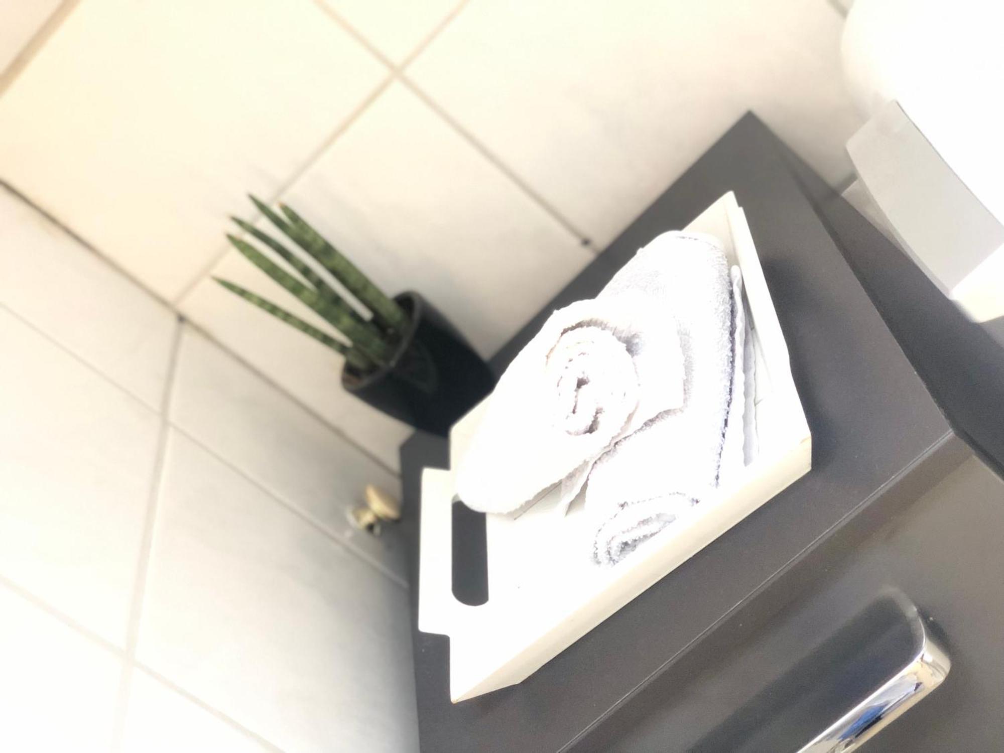 Caleva'S Bnb Pforzheim Exteriör bild